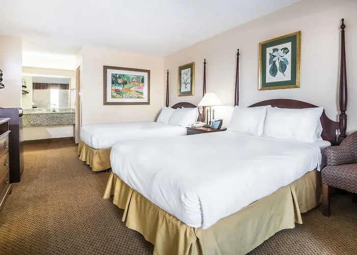 Hotel Days By Wyndham Hood 2*