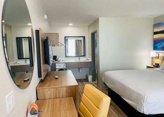 Days By Wyndham Hood Hotel Killeen