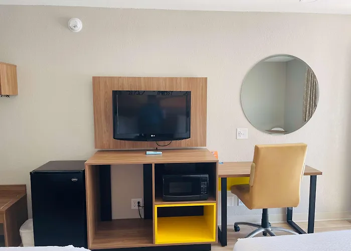 Days By Wyndham Hood Hotel Killeen