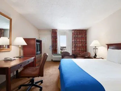 Hotel Days By Wyndham Hood